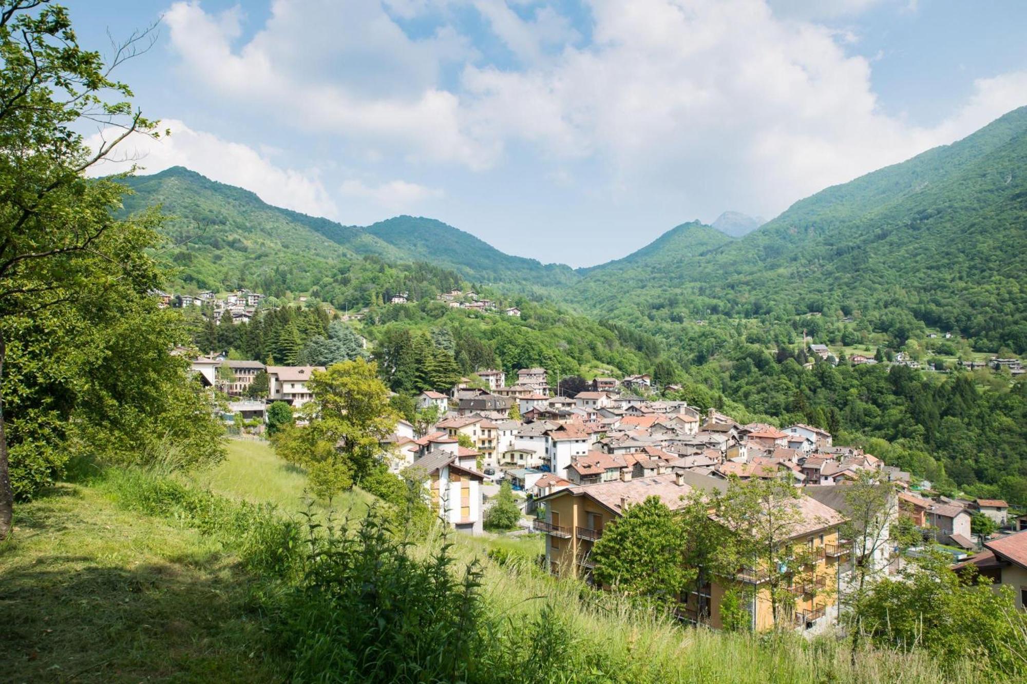 Casa Busso - Happy Rentals Esino Lario المظهر الخارجي الصورة