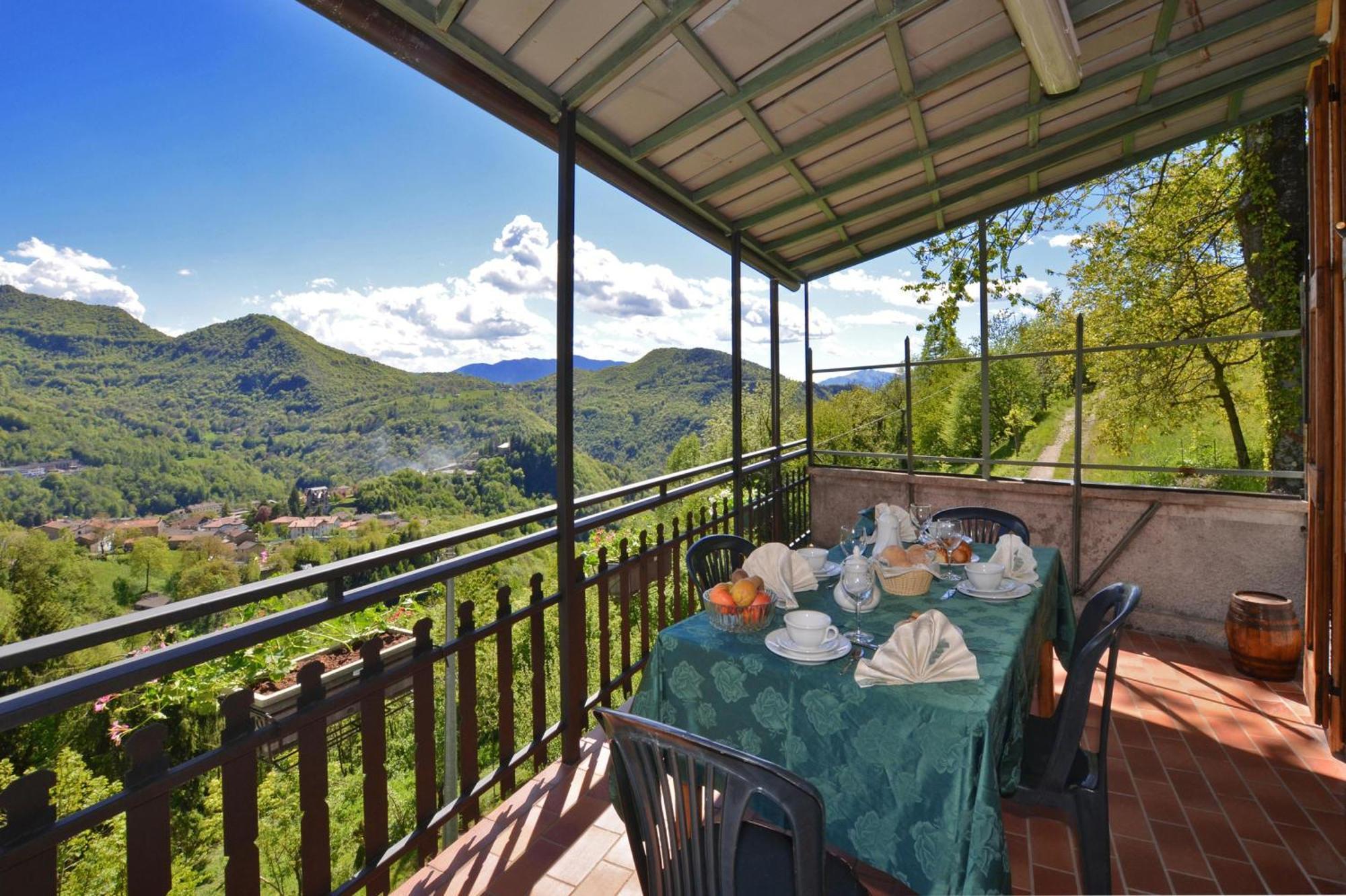Casa Busso - Happy Rentals Esino Lario المظهر الخارجي الصورة