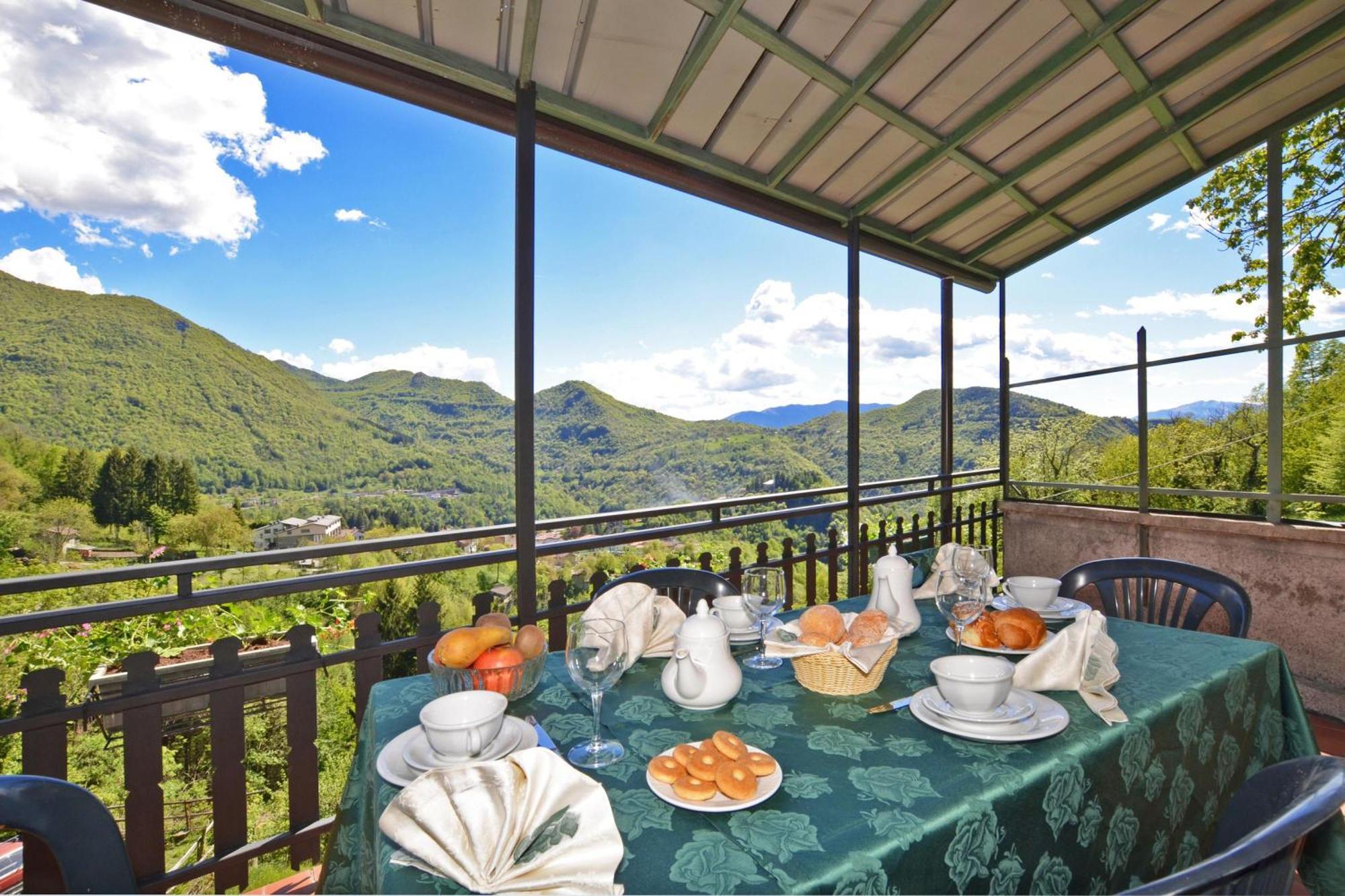 Casa Busso - Happy Rentals Esino Lario المظهر الخارجي الصورة